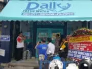 Air Tidak Sekedar Bisnis, Tapi Juga Menciptakan Lapangan Pekerjaan Air Tidak Sekedar Bisnis, Tapi Juga Membuka Lapangan Pekerjaan