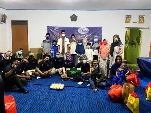 SMSI Kabupaten Tangerang Bagikan Ratusan Paket Sembako dan Santunan Anak Yatim Piatu SMSI Kabupaten Tangerang Bagikan Ratusan Paket Sembako dan Santunan Anak Yatim Piatu