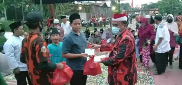 Pemuda Pancasila Anak Ranting Peusar Adakan Santunan dan Bukber Pemuda Pancasila Anak Ranting Peusar Adakan Santunan dan Bukber