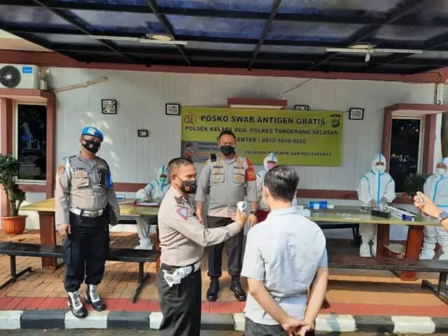 Antisipasi Lonjakan Kasus Covid-19, Polsek Kelapa Dua Siapkan Posko Swab Antigen Gratis Antisipasi Lonjakan Kasus Covid-19, Polsek Kelapa Dua Siapkan Posko Swab Antigen Gratis