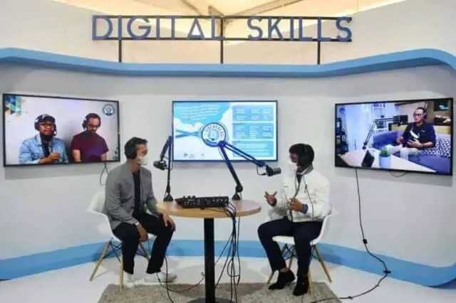 Literasi Digital Dapat Jadi Benteng Dampak Negatif Internet Literasi Digital Dapat Jadi Benteng Dampak Negatif Internet