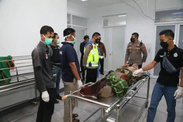 Kapolresta Tangerang di RSUD Memastikan Kematian Pria Tidak Bernyawa Dikontrakan Kapolresta Tangerang di RSUD Memastikan Kematian Pria Tidak Bernyawa Dikontrakan