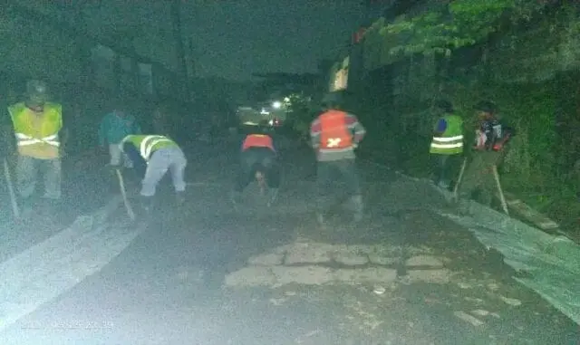 Lemah Pengawasan, Peningkatan Jalan Betonisasi Belakang Polsek Cisauk Diduga Tak Sesuai Spesifikasi Lemah Pengawasan, Peningkatan Jalan Betonisasi Belakang Polsek Cisauk Diduga Tak Sesuai Spesifikasi