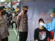 KTJ Polres Metro Tangerang Kota Swab Antigen Warga Mudik, Tiga Reaktif di Isolasi KTJ Polres Metro Tangerang Kota Swab Antigen Warga Mudik, Tiga Reaktif di Isolasi