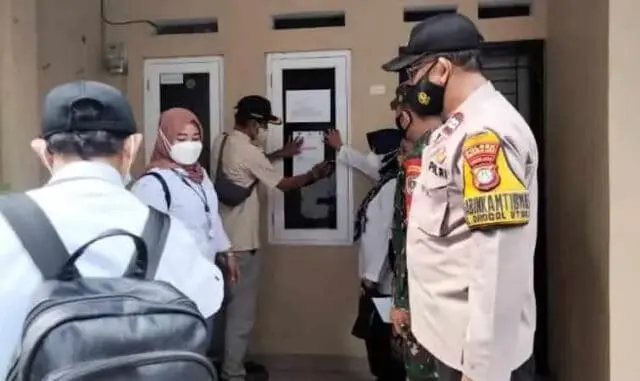 Door To Door Swab Antigen Warga Mudik, Dua Reaktif Covid-19 Door To Door Swab Antigen Warga Mudik, Dua Reaktif Covid-19