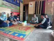 Dosen UNTIRTA Lakukan Riset Model Kolaborasi Peternakan Lebah Dosen UNTIRTA Lakukan Riset Model Kolaborasi Peternakan Lebah