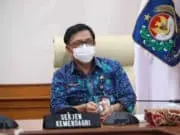 Kemendagri Terima Penghargaan Sukses PK21 dari BKKBN Kemendagri Terima Penghargaan Sukses PK21 dari BKKBN