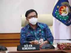 Kemendagri Terima Penghargaan Sukses PK21 dari BKKBN Kemendagri Terima Penghargaan Sukses PK21 dari BKKBN