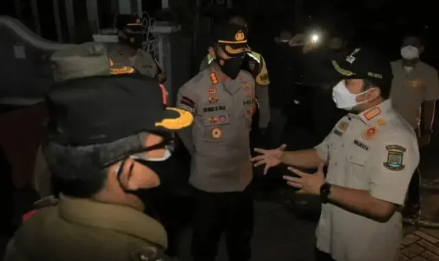 Pemkot Tangerang Bangun Dapur Umum di RW Zona Merah Covid-19 Pemkot Tangerang Bangun Dapur Umum di RW Zona Merah Covid-19