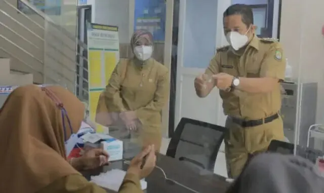 ASN Kota Tangerang Bantu Administrasi dan Pendataan Covid-19 di Labkesda ASN Kota Tangerang Bantu Administrasi dan Pendataan Covid-19 di Labkesda