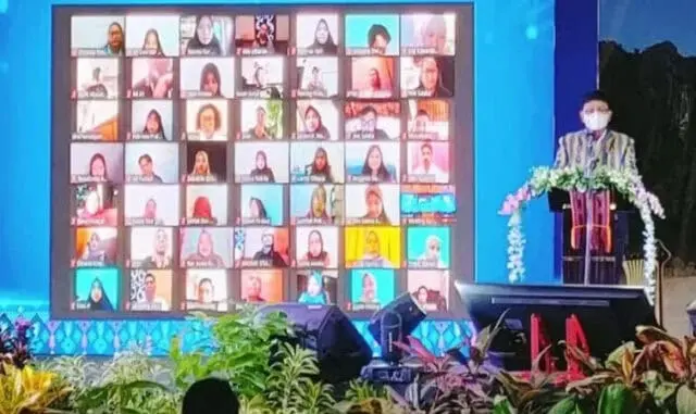 Menkominfo Targetkan 200 Ribu Rakyat NTT Terliterasi Digital Menkominfo Targetkan 200 Ribu Rakyat NTT Terliterasi Digital