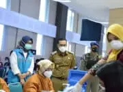 Gerakan Vaksinasi Tangsel, 35.000 Warga Berpartisipasi Gerakan Vaksinasi Tangsel, 35.000 Warga Berpartisipasi