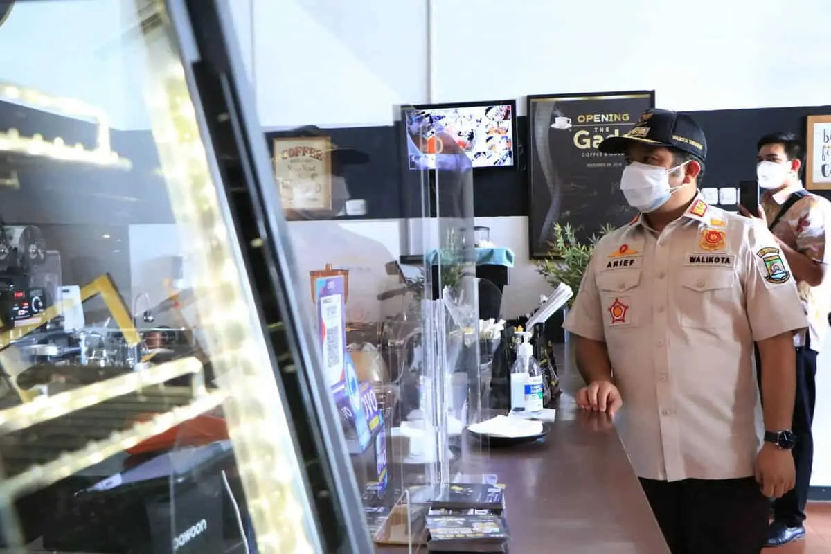 Hari Pertama PPKM Darurat di Kota Tangerang, Sasar Pedagang dan Penyemprotan Disinfektan Hari Pertama PPKM Darurat di Kota Tangerang, Sasar Pedagang dan Penyemprotan Disinfektan