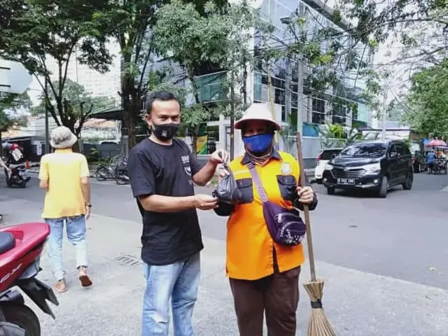 Pandemi Covid-19, PWI Kabupaten Tangerang Bantu Warga Terdampak PPKM Pandemi Covid-19, PWI Kabupaten Tangerang Bantu Warga Terdampak PPKM