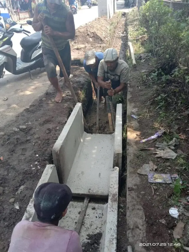 Proyek Drainase U-Ditch Jalan Sukabakti-Binong Lemah Pengawasan Proyek Drainase U-Ditch Jalan Sukabakti-Binong Lemah Pengawasan