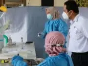 Tes Swab Massal, Arief: Kami Cari Mereka Yang Positif dan Langsung Ditangani Tes Swab Massal, Arief: Kami Cari Mereka Yang Positif dan Langsung Ditangani