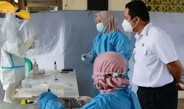 Tes Swab Massal, Arief: Kami Cari Mereka Yang Positif dan Langsung Ditangani Tes Swab Massal, Arief: Kami Cari Mereka Yang Positif dan Langsung Ditangani