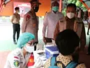 Pelajar Kota Tangerang Mulai Divaksinasi Covid-19 Pelajar Kota Tangerang Mulai Divaksinasi Covid-19