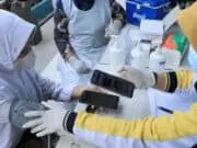 Pemkot Tangerang Uji Coba Mekanisme Baru Vaksinasi Melalui Handphone Pemkot Tangerang Uji Coba Mekanisme Baru Vaksinasi Melalui Handphone