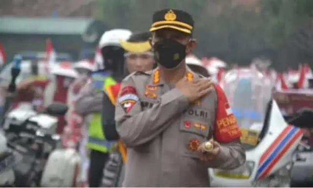 AKPOL-91, 30 Tahun Mengabdi Sebar Sembako di Kota Tangerang Dengan Becak Hias