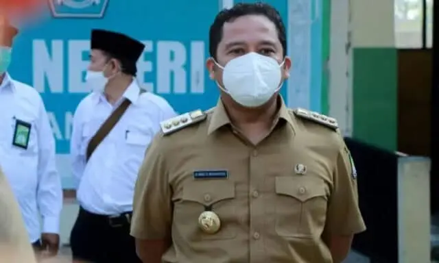 Tegas! Tidak Boleh Ada Pungli Dalam Pelayanan Masyarakat di Kota Tangerang Tegas! Tidak Boleh Ada Pungli Dalam Pelayanan Masyarakat di Kota Tangerang