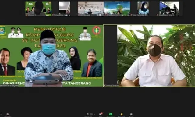 Guru di Kota Tangerang Harus Berikan Edukasi Pentingnya Vaksinasi Covid-19 Guru di Kota Tangerang Harus Berikan Edukasi Pentingnya Vaksinasi Covid-19