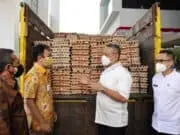 Pemerintah Akan Salurkan 3 Ton Telur Untuk Warga Yang Mau Divaksin Pemerintah Akan Salurkan 3 Ton Telur Untuk Warga Yang Mau Divaksin