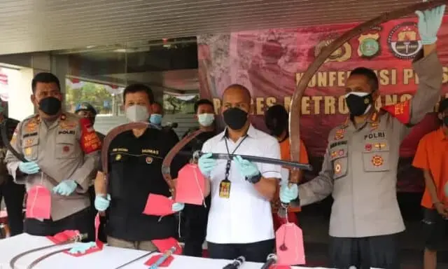Polisi Ungkap Tawuran Remaja Hingga Putus Tangan di Tangerang Polisi Ungkap Tawuran Remaja Hingga Putus Tangan di Tangerang