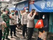Ringankan Beban Masyarakat, Polisi Serahkan Baksos Merdeka di Kota Tangerang Ringankan Beban Masyarakat, Polisi Serahkan Baksos Merdeka di Kota Tangerang