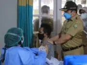 Percepat Herd Immunity, Pemkot Tangerang Lakukan Vaksin Covid-19 di Lingkungan RW Percepat Herd Immunity, Pemkot Tangerang Lakukan Vaksin Covid-19 di Lingkungan RW