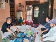 Bakor Cilangkahan Tawarkan Pendampingan Hukum Pada Keluarga Korban Kesetrum Tampak Eli Mulyadi selaku Ketua Bakor Kabupaten Cilangkahan bertakjiyah ke rumah keluarga korban.