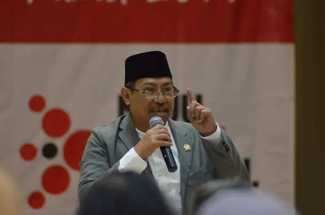 Selamatkan PLN, Pemerintah Jangan Korbankan Rakyat dengan Kenaikan TDL Selamatkan PLN, Pemerintah Jangan Korbankan Rakyat dengan Kenaikan TDL