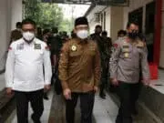 Andika Sebut Vaksin Ketiga Untuk Nakes di Banten Sudah 57 Peresen Andika Sebut Vaksin Ketiga Untuk Nakes di Banten Sudah 57 Peresen