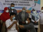 IDI & PHRI Bareng Pemkab Pandeglang Gelar Vaksinasi Bagi Pelajar & Warga di Tanjung Lesung IDI & PHRI Bareng Pemkab Pandeglang Gelar Vaksinasi Bagi Pelajar & Warga di Tanjung Lesung