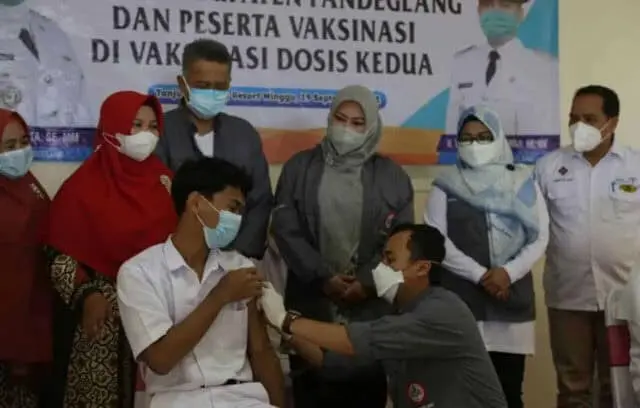 IDI & PHRI Bareng Pemkab Pandeglang Gelar Vaksinasi Bagi Pelajar & Warga di Tanjung Lesung IDI & PHRI Bareng Pemkab Pandeglang Gelar Vaksinasi Bagi Pelajar & Warga di Tanjung Lesung