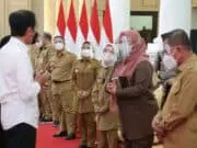 Bupati Pandeglang Curhat Ke Jokowi Tentang Penanganan Covid-19 dan Pembangunan Tol Serang-Panimbang Bupati Pandeglang Curhat Ke Jokowi Tentang Penanganan Covid-19 dan Pembangunan Tol Serang-Panimbang