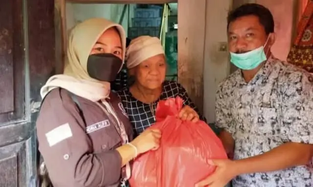 LDKM, Mahasiswa Fakultas Ekonomi Unis Tangerang Berbagi Dimasa Pandemi LDKM, Mahasiswa Fakultas Ekonomi Unis Tangerang Berbagi Dimasa Pandemi