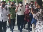 Yasonna Sambangi Korban Kebakaran Lapas di RSUD Kabupaten Tangerang, Tiga Kritis Yasonna Sambangi Korban Kebakaran Lapas di RSUD Kabupaten Tangerang, Tiga Kritis