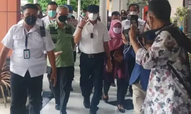 Yasonna Sambangi Korban Kebakaran Lapas di RSUD Kabupaten Tangerang, Tiga Kritis Yasonna Sambangi Korban Kebakaran Lapas di RSUD Kabupaten Tangerang, Tiga Kritis