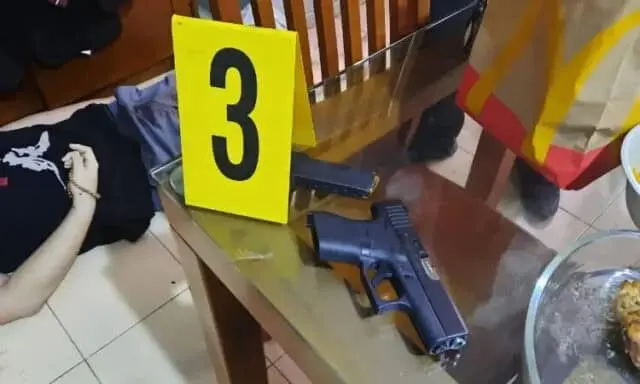 Remaja di Cipondoh Akhiri Hidup Dengan Menembak Kepala Sendiri Remaja di Cipondoh Akhiri Hidup Dengan Menembak Kepala Sendiri