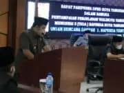 Paripurna DPRD Kota Tangerang, Wali Kota Jelaskan Tiga Raperda Paripurna DPRD Kota Tangerang, Wali Kota Jelaskan Tiga Raperda
