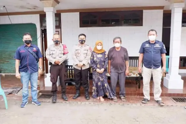 Camat bersama Kapolsek Imbau Cakades Terpilih Tidak Euforia Camat bersama Kapolsek Imbau Cakades Terpilih Tidak Euforia