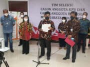 Pendaftaran Bakal Calon Anggota KPU dan Bawaslu Akan Dibuka Perdana Pada 18 Oktober Pendaftaran Bakal Calon Anggota KPU dan Bawaslu Akan Dibuka Perdana Pada 18 Oktober