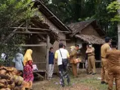 Bupati Pandeglang Berikan Bantuan Program RTLH Untuk Warga Miskin di Kecamatan Cigeulis Bupati Pandeglang Berikan Bantuan Program RTLH Untuk Warga Miskin di Kecamatan Cigeulis