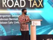 Digitalisasi Pajak Kendaraan, Kemendagri Luncurkan Stiker Hologram Road Tax
