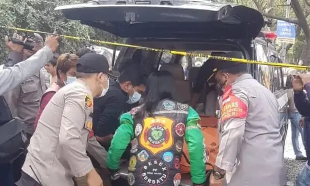 Naas, Dua Pekerja dan Satu Warga Tewas Didalam Gorong-Gorong di Cipondoh Naas, Dua Pekerja dan Satu Warga Tewas Didalam Gorong-Gorong di Cipondoh