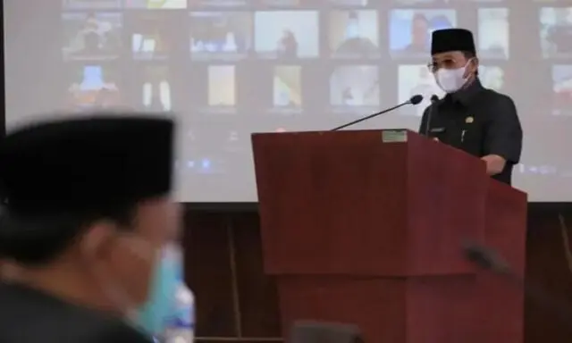 Sachrudin Beri Jawaban Terkait APBD 2022 di Paripurna DPRD Kota Tangerang Sachrudin Beri Jawaban Terkait APBD 2022 di Paripurna DPRD Kota Tangerang