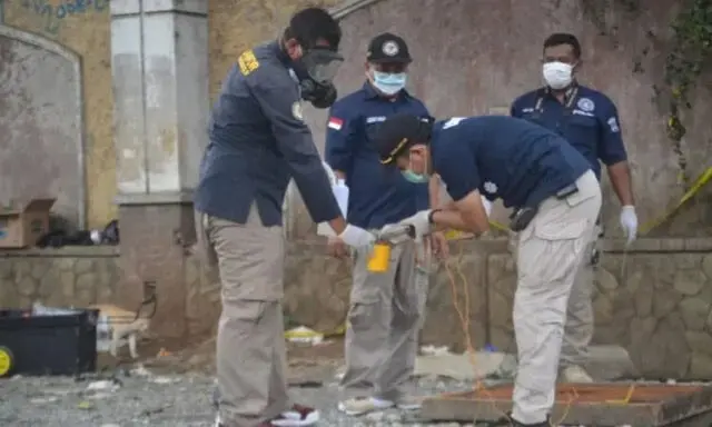 Dalam Gorong-gorong Telkom, Puslabfor Polri Temukan Gas Sangat Berbahaya Bagi Manusia Dalam Gorong-gorong Telkom, Puslabfor Polri Temukan Gas Sangat Berbahaya Bagi Manusia