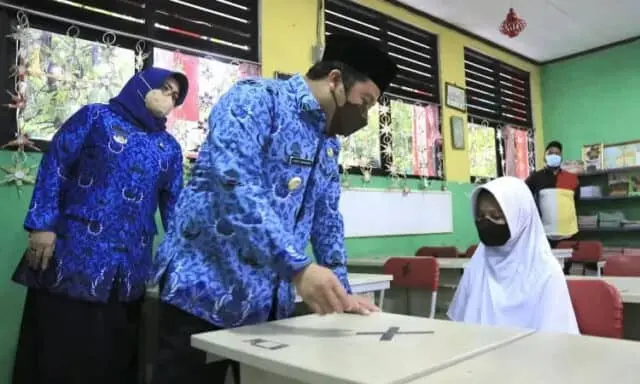 Targetkan 5.305 Anak 12 Tahun di Vaksin Covid-19, Pelajar SD Siap PTM Targetkan 5.305 Anak 12 Tahun di Vaksin Covid-19, Pelajar SD Siap PTM