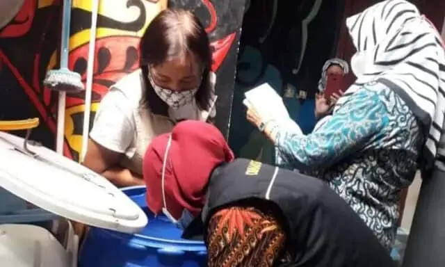 Temukan Kasus DBD, Puskesmas Kunciran Periksa Rumah - Rumah Warga Temukan Kasus DBD, Puskesmas Kunciran Periksa Rumah - Rumah Warga